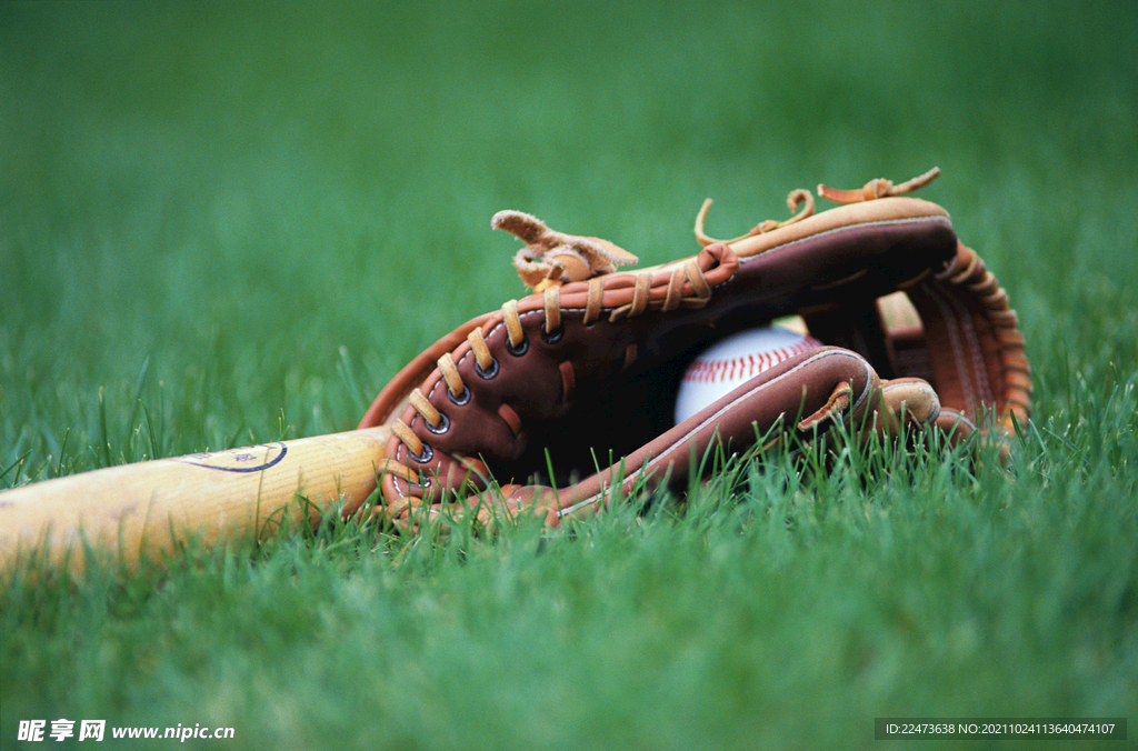 以坚决且冷 以坚决且冷